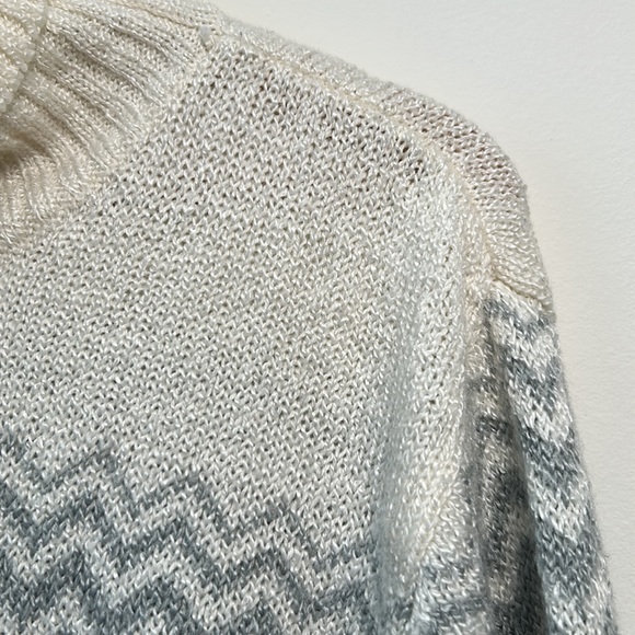 Carolyn Taylor Women’s Long Sleeves turtleneck Knit sweater size Large - Picture 4 of 8